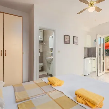 Zora 3* Bužinija